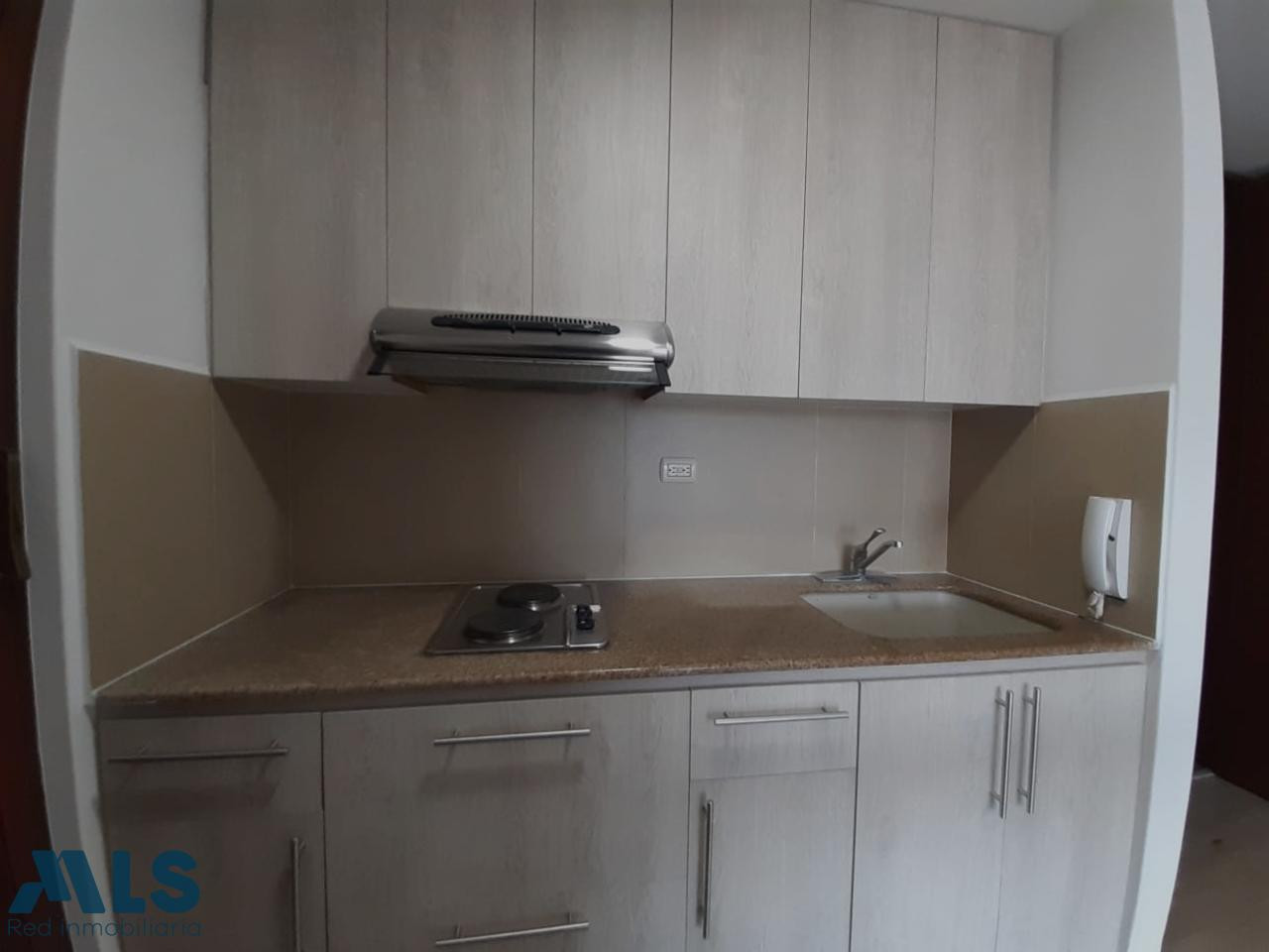 Apartamento en la milla de oro del poblado medellin - oviedo