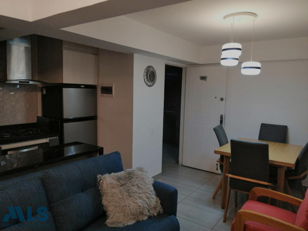 Apartamento con acabados modernos itagui - san gabriel