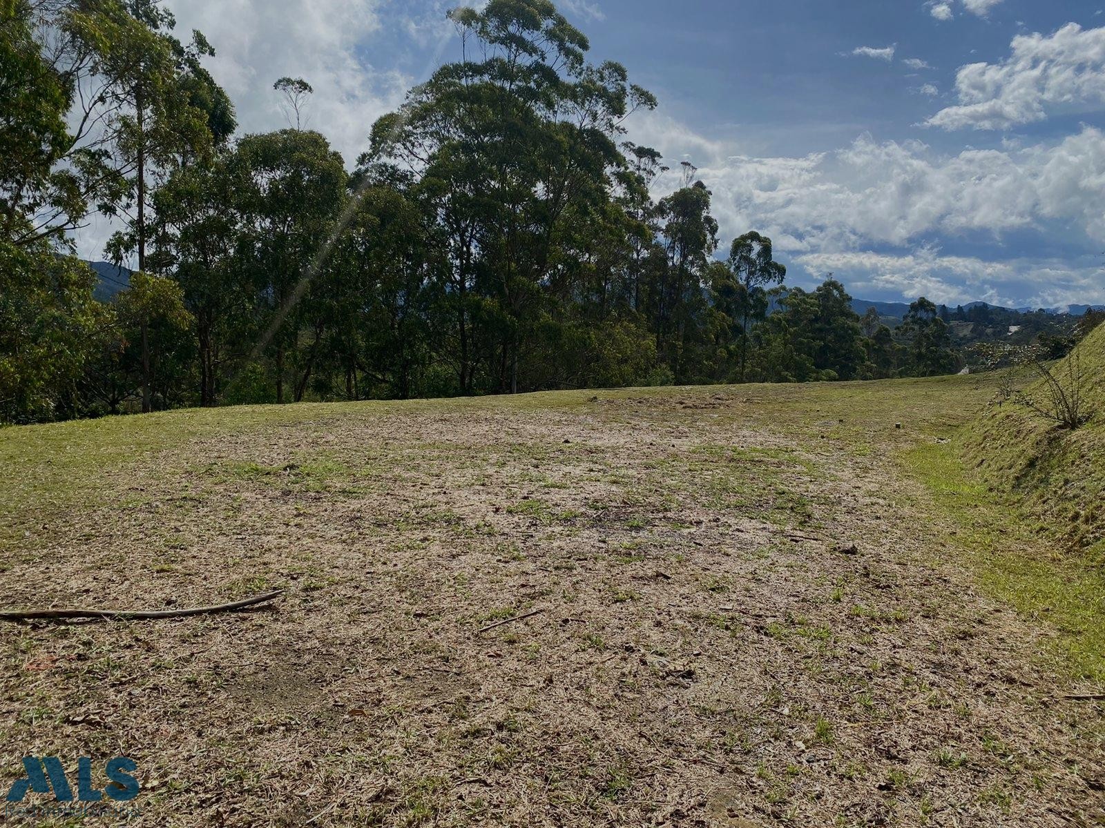 Lote en un refugio campestre el-retiro - v pantalio