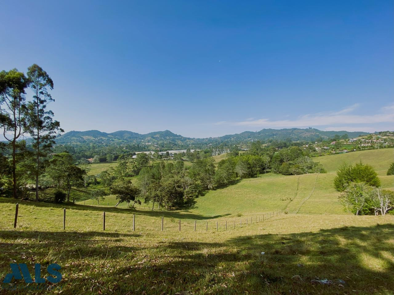 Amplio lote en pleno corazón de Llano Grande rionegro - alto del perro