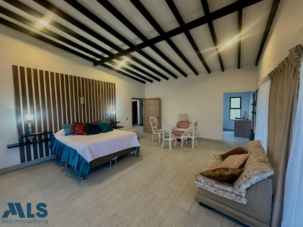 Hermosa Casa Campestre para la venta marinilla - v las mercedes