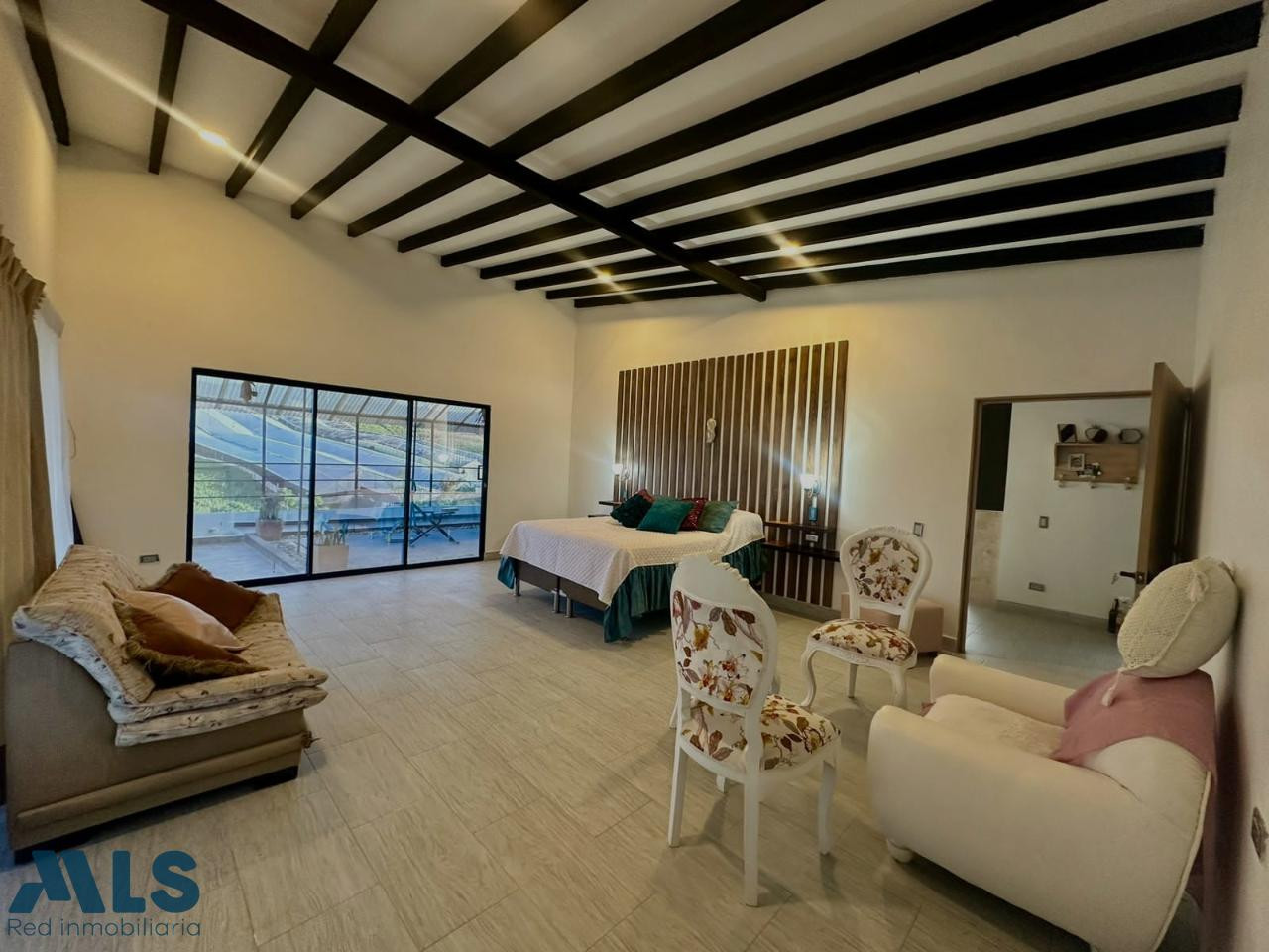 Hermosa Casa Campestre para la venta marinilla - v las mercedes