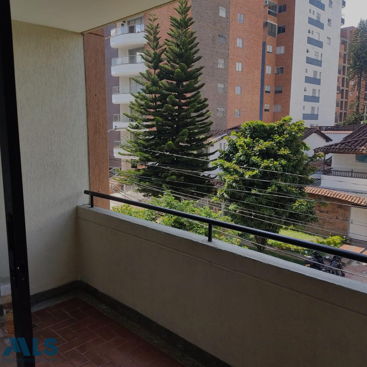 Excelente oportunidad para remodelar, en una perfecta ubicación. envigado - el portal