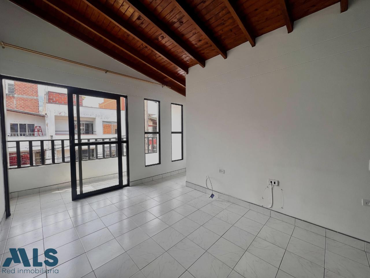 APARTAMENTO EN ITAGUÍ SANTA MARÍA NO. 2 CERCA A TODO itagui - santa maria no 2