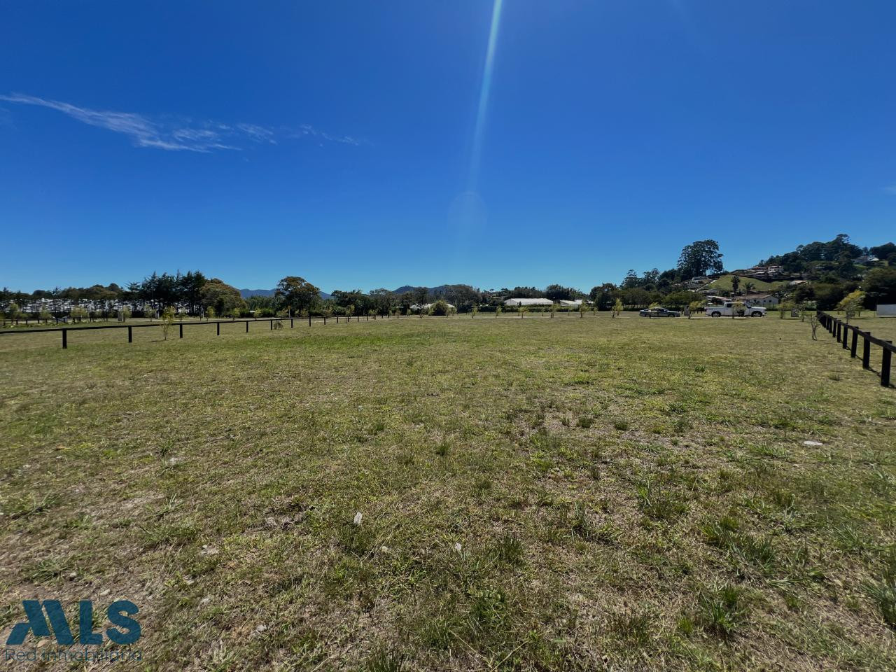 HERMOSO LOTE PLANO EN ZONA EXCLUSIVA rionegro - v llanogrande