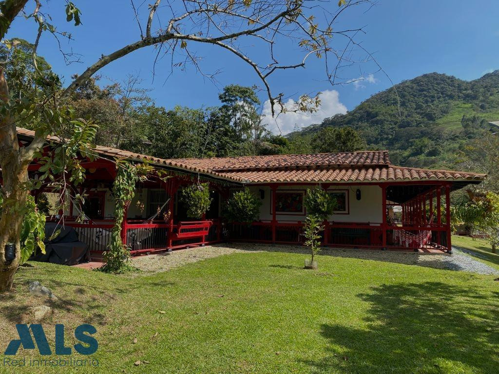 Hermosa casa en Santo Domingo santo-domingo - rural