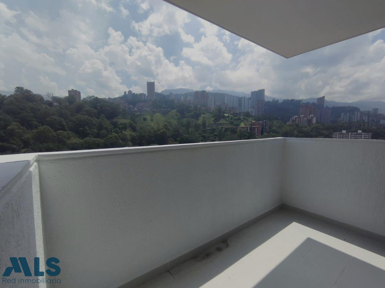 Apartamento con excelente ubicación, Muy central medellin - san diego