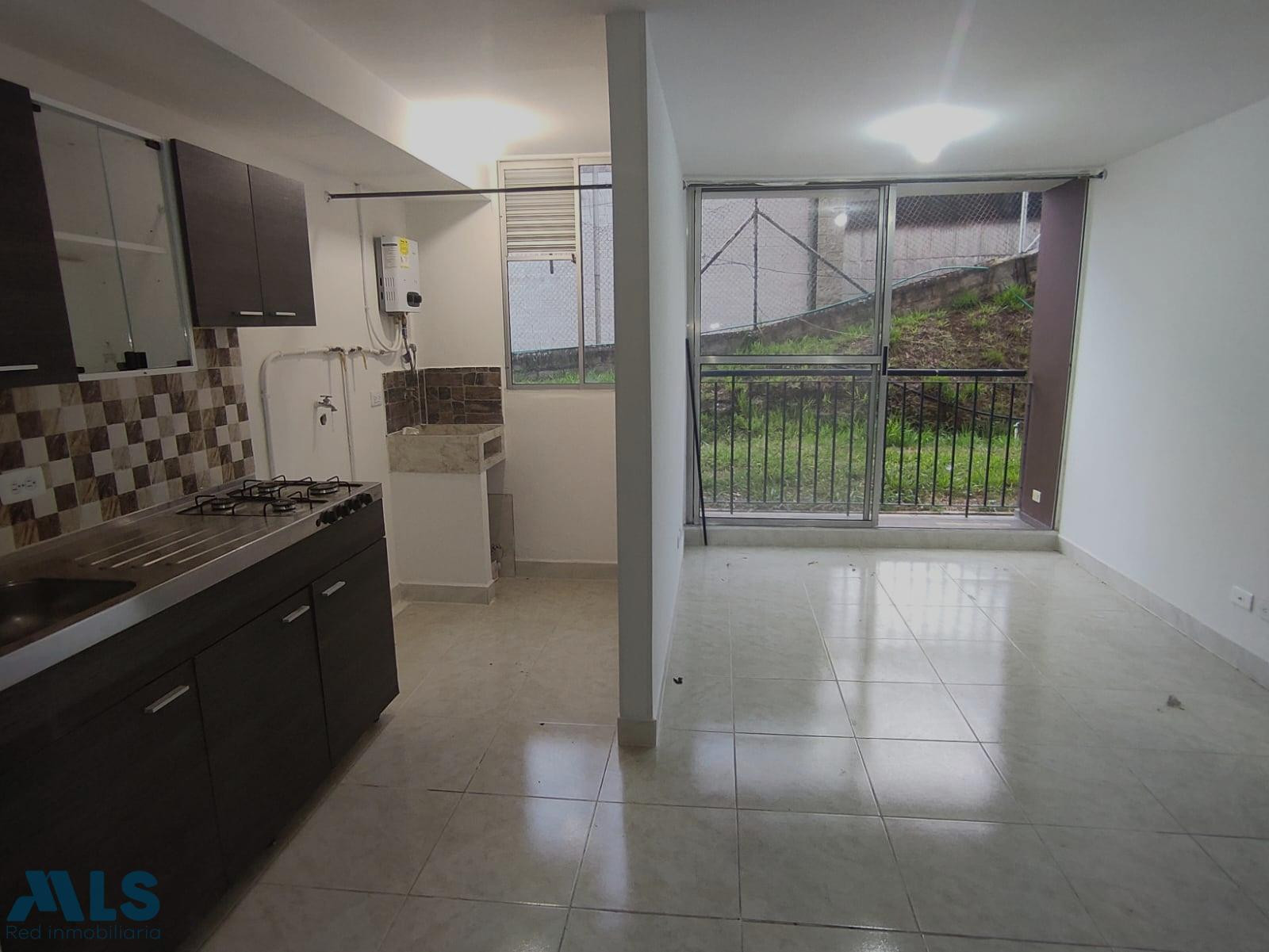 Venta de apartamento primer piso en Bello bello - perez