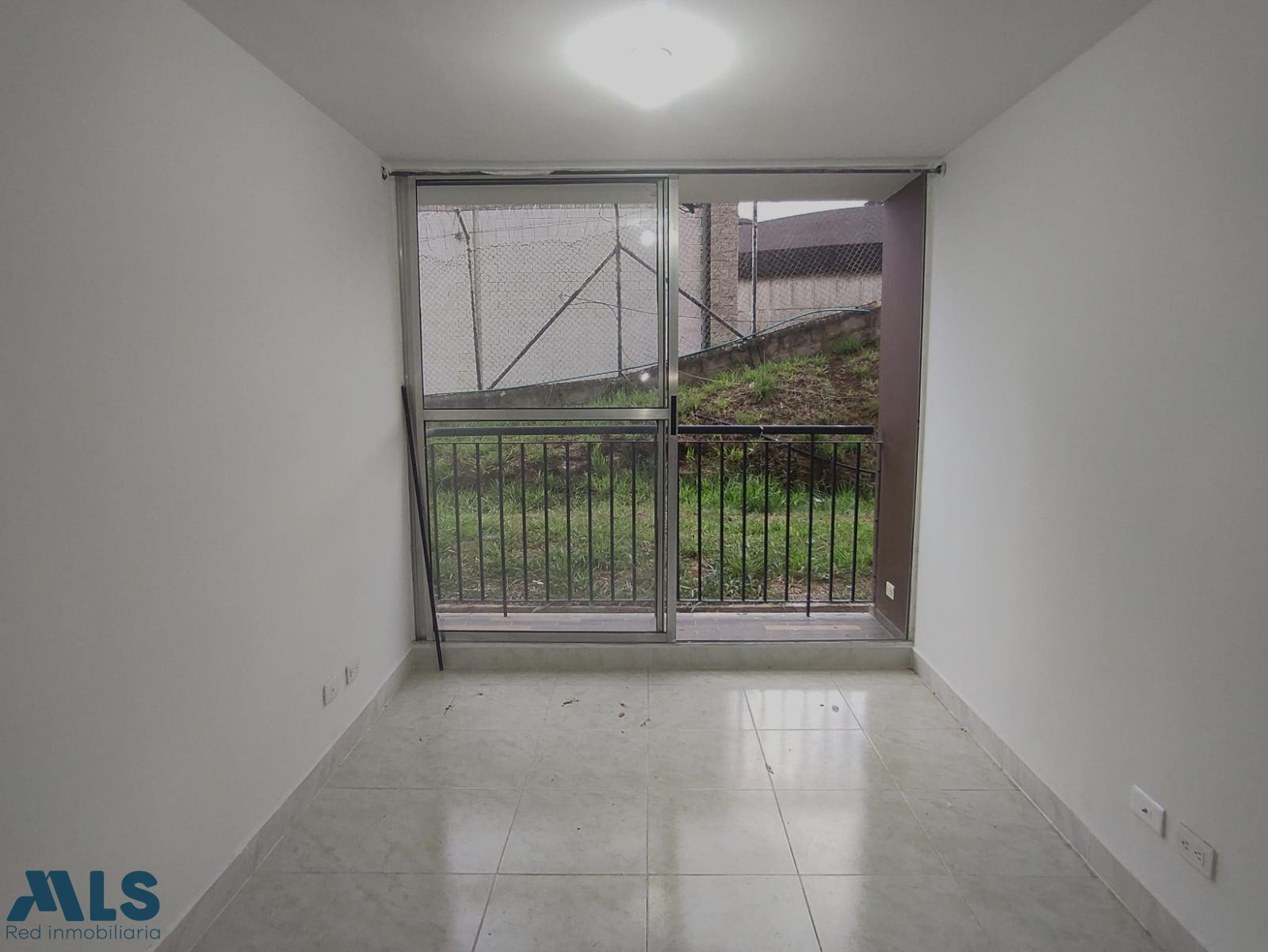 Venta de apartamento primer piso en Bello bello - perez