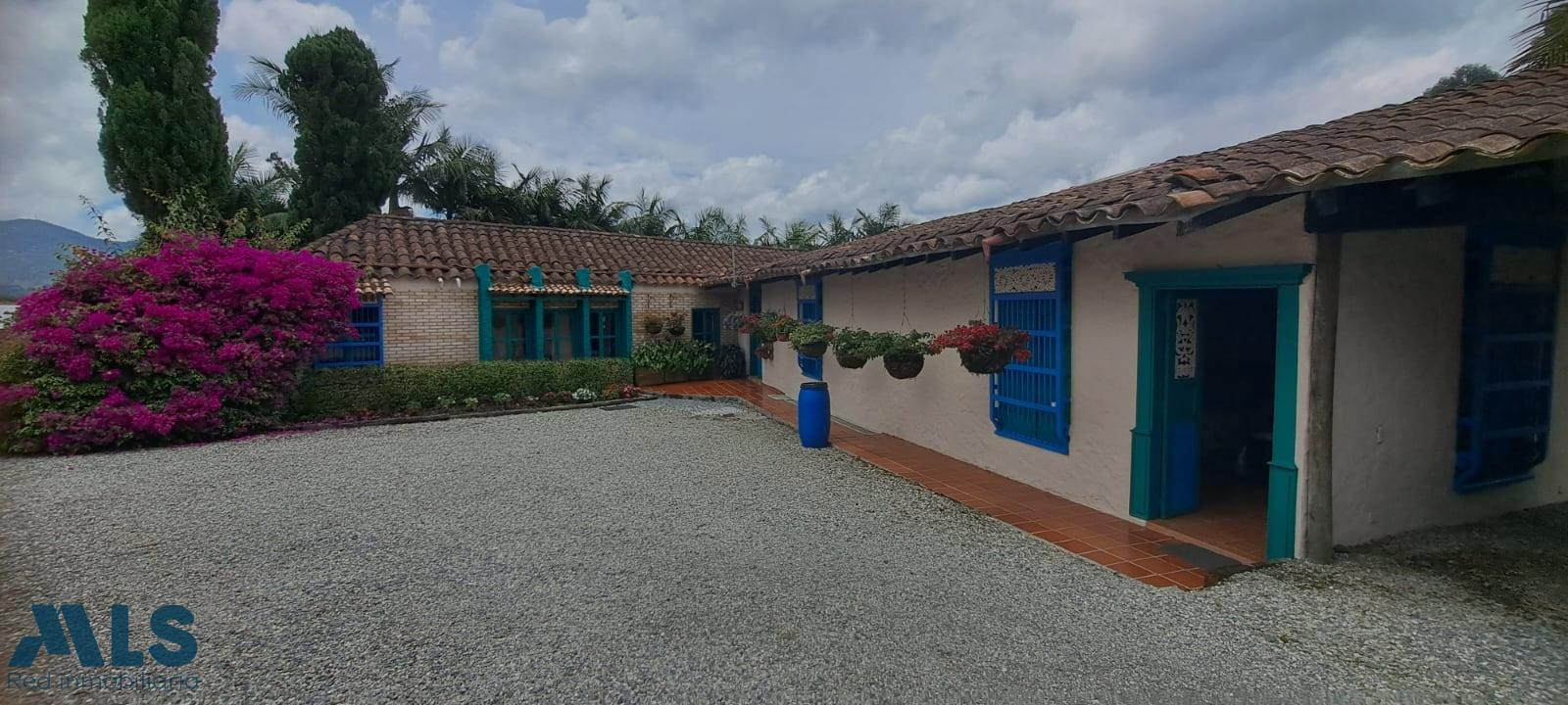 Casa campestre en urbanización en La Ceja la-ceja - corredor san antonio la ceja la ceja