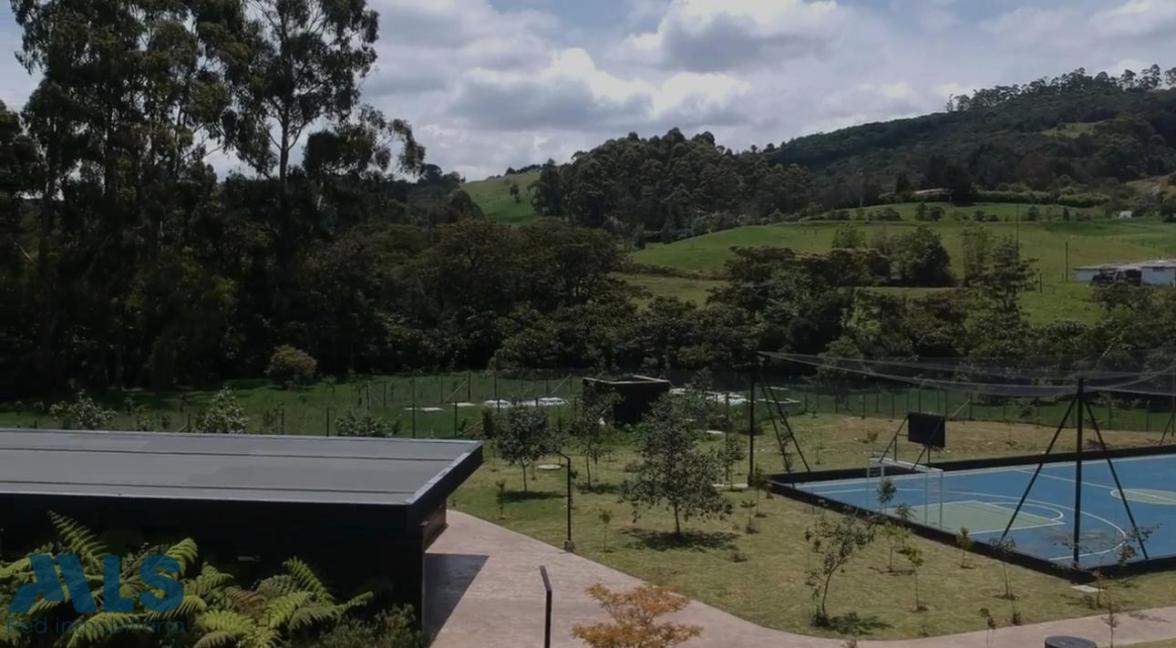 LOTE PLANO EN LA ACUARELA envigado - alto de las palmas