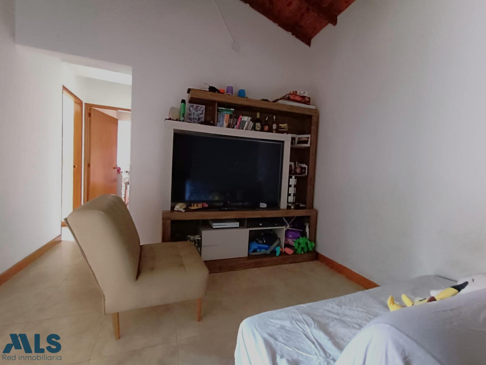 APARTAMENTO DUPLEX CON BUENA ILUMINACIÓN medellin - la america