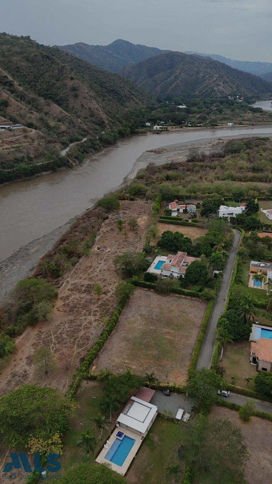 Lote para la Venta en parcelación en Santa Fe de Antioquia santa-fe-de-antioquia - v obregon