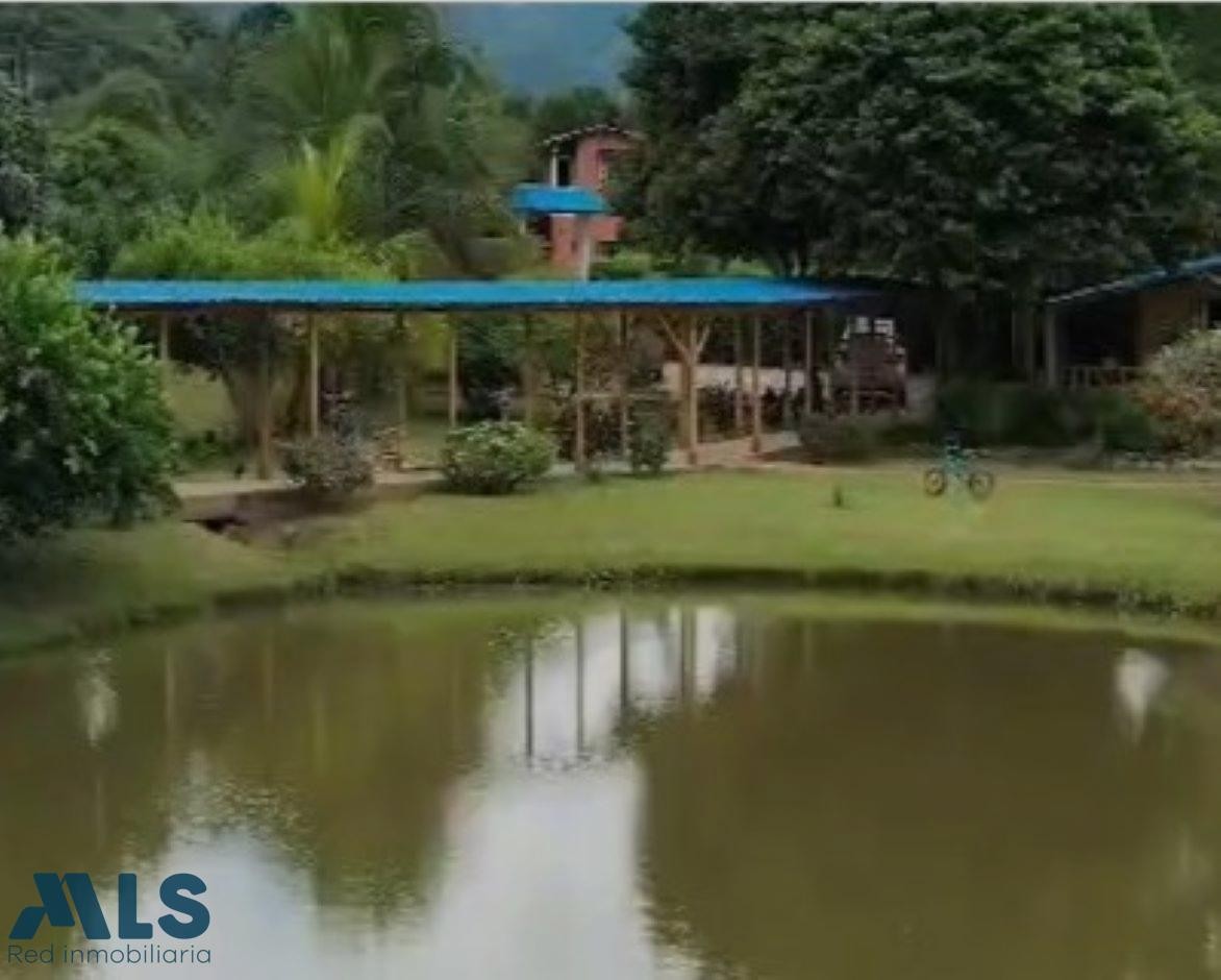 Espectacular inmueble rural para vivir o invertir, ecoturismo. cundinamarca - la mesa