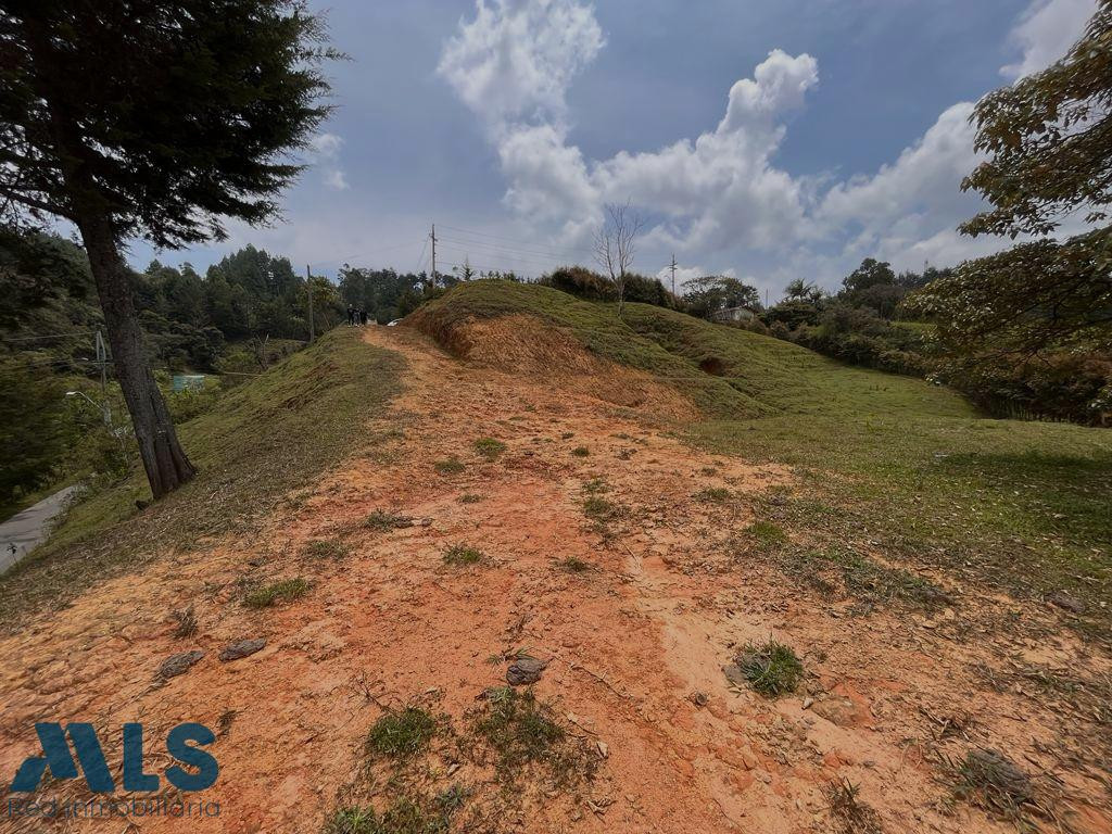 Lote en excelente zona de valorización vía San Vicente san-vicente - rural