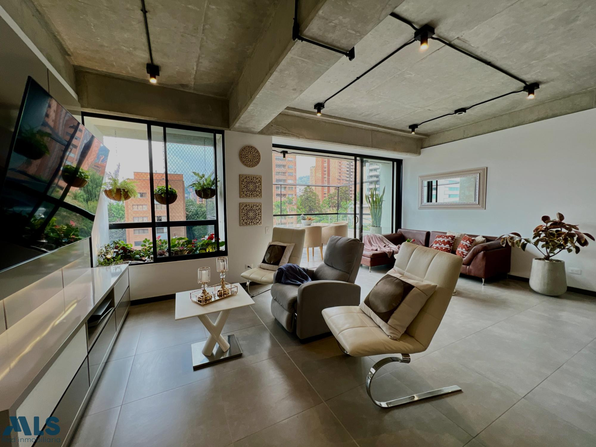 Hermoso apartamento en la Loma de los parra medellin - loma de los parra