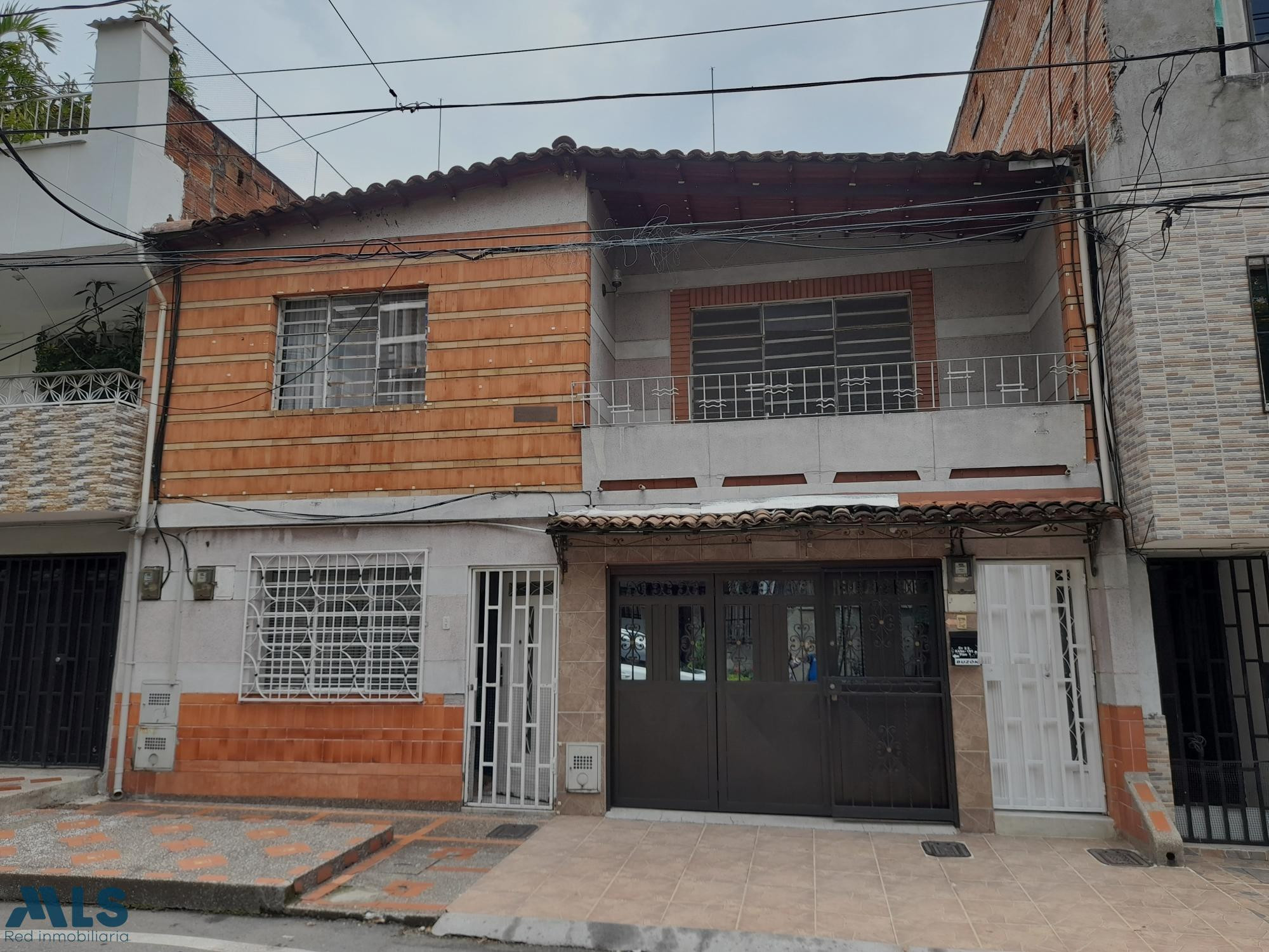 Venta de Casa segundo piso de 125 M2 medellin - buenos aires