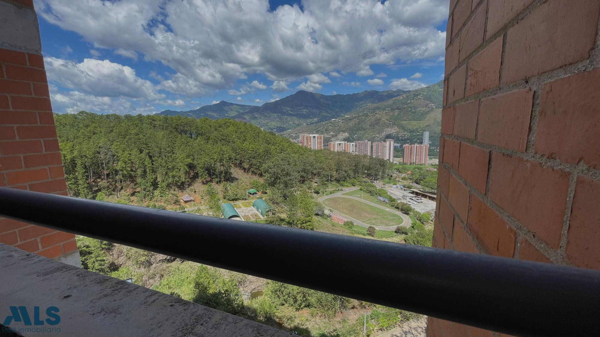 Venta de Apartamento con Potencial en Niquia-Bello bello - niquia