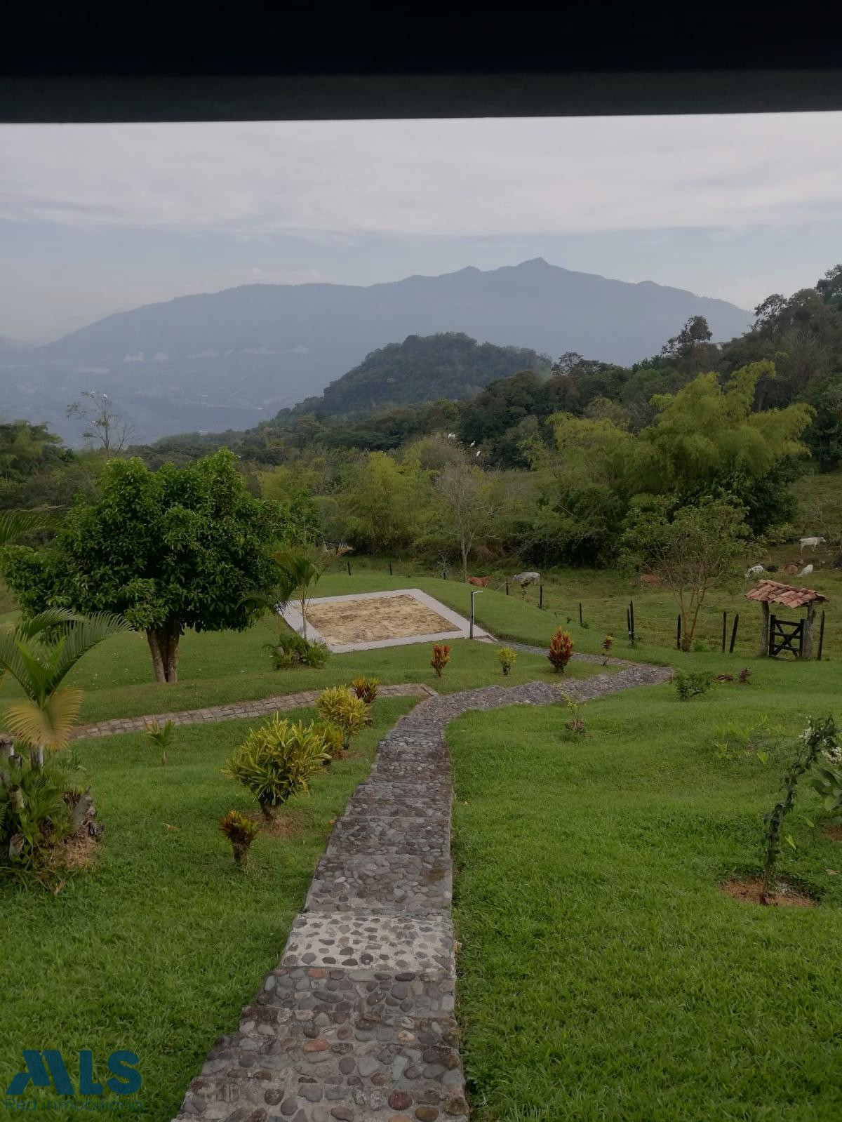 Lote en Venecia con espectacular vista a Cerrotusa para construir venecia - santa catalina