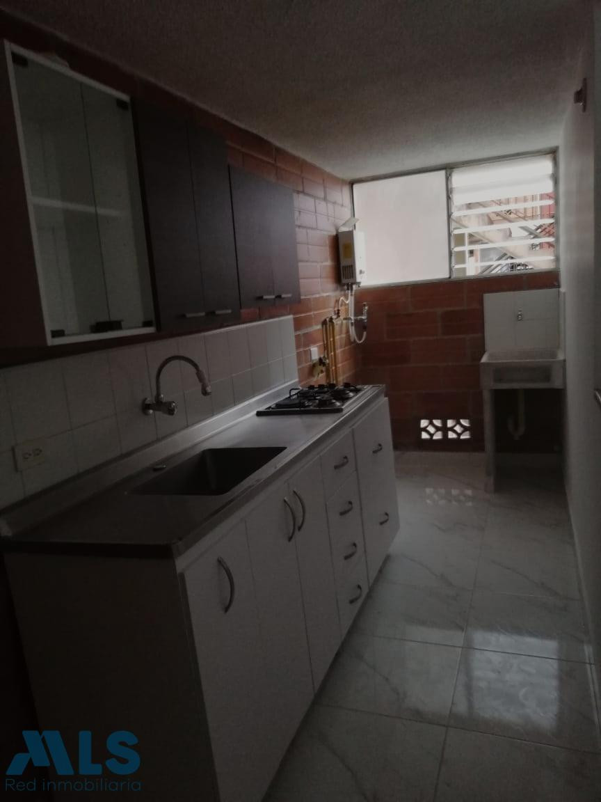 VENTA APARTAMENTO EN CAMINO VERDE PARTE BAJA envigado - camino verde