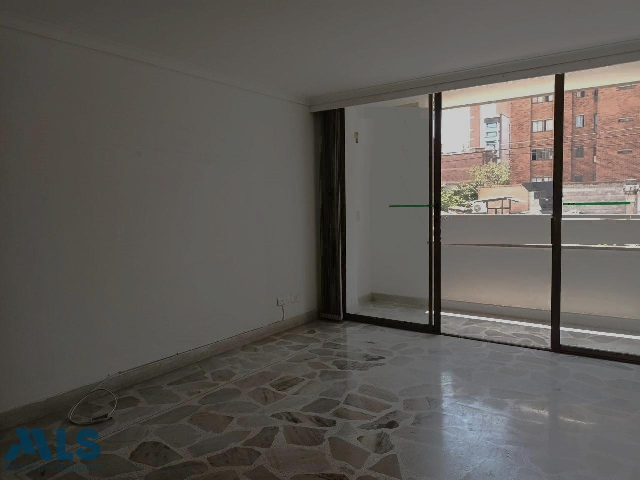 Apartamento en Edificio con excelente ubicación medellin - laureles