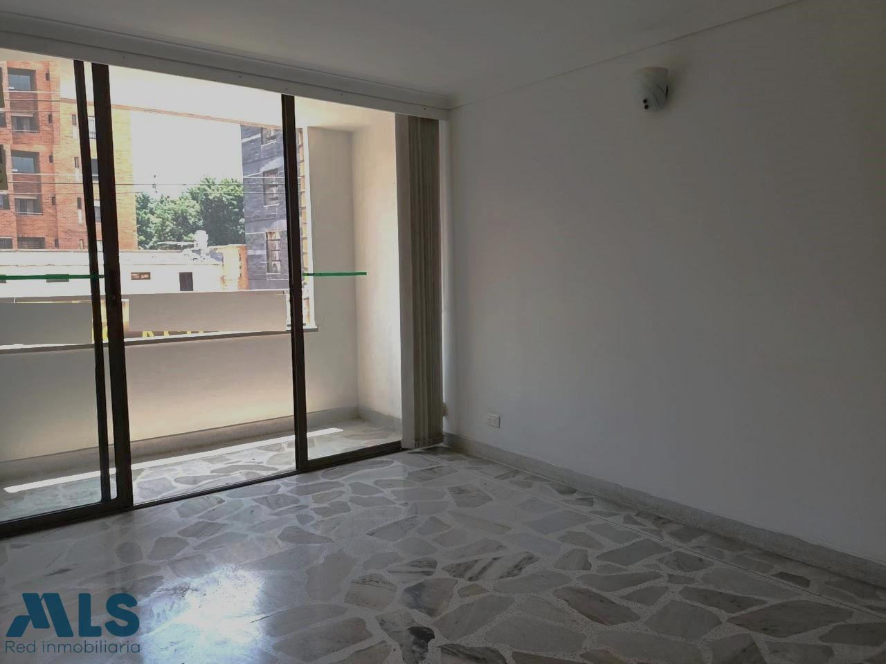 Apartamento en Edificio con excelente ubicación medellin - laureles