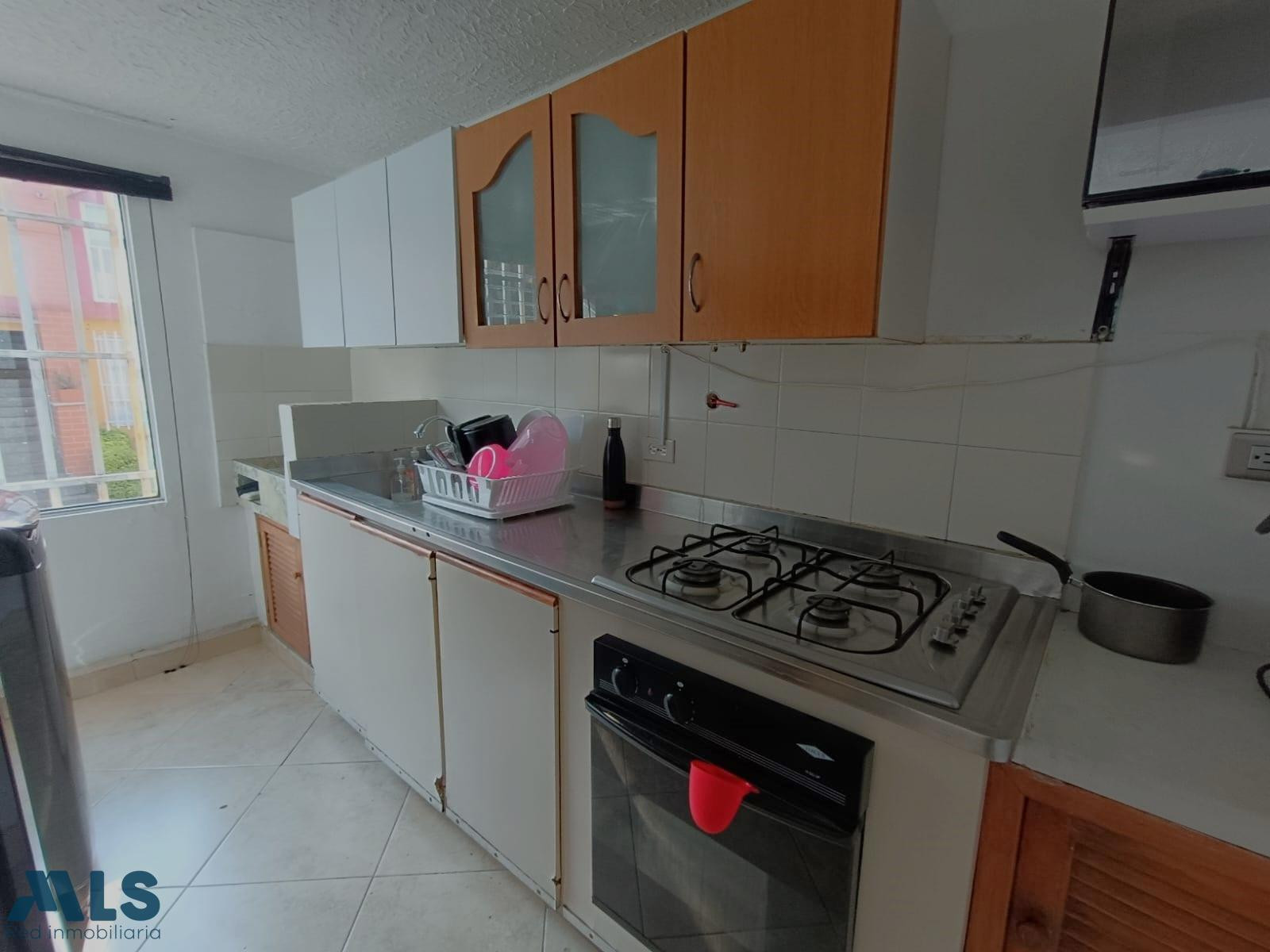 APARTAMENTO EN UNIDAD CERRADA BUENA ILUMINACION medellin - belen