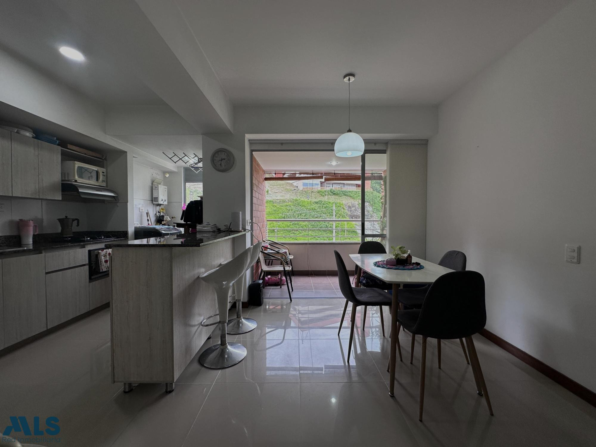 APARTAMENTO EN CALAZANS EN VENTA medellin - calasanz parte alta