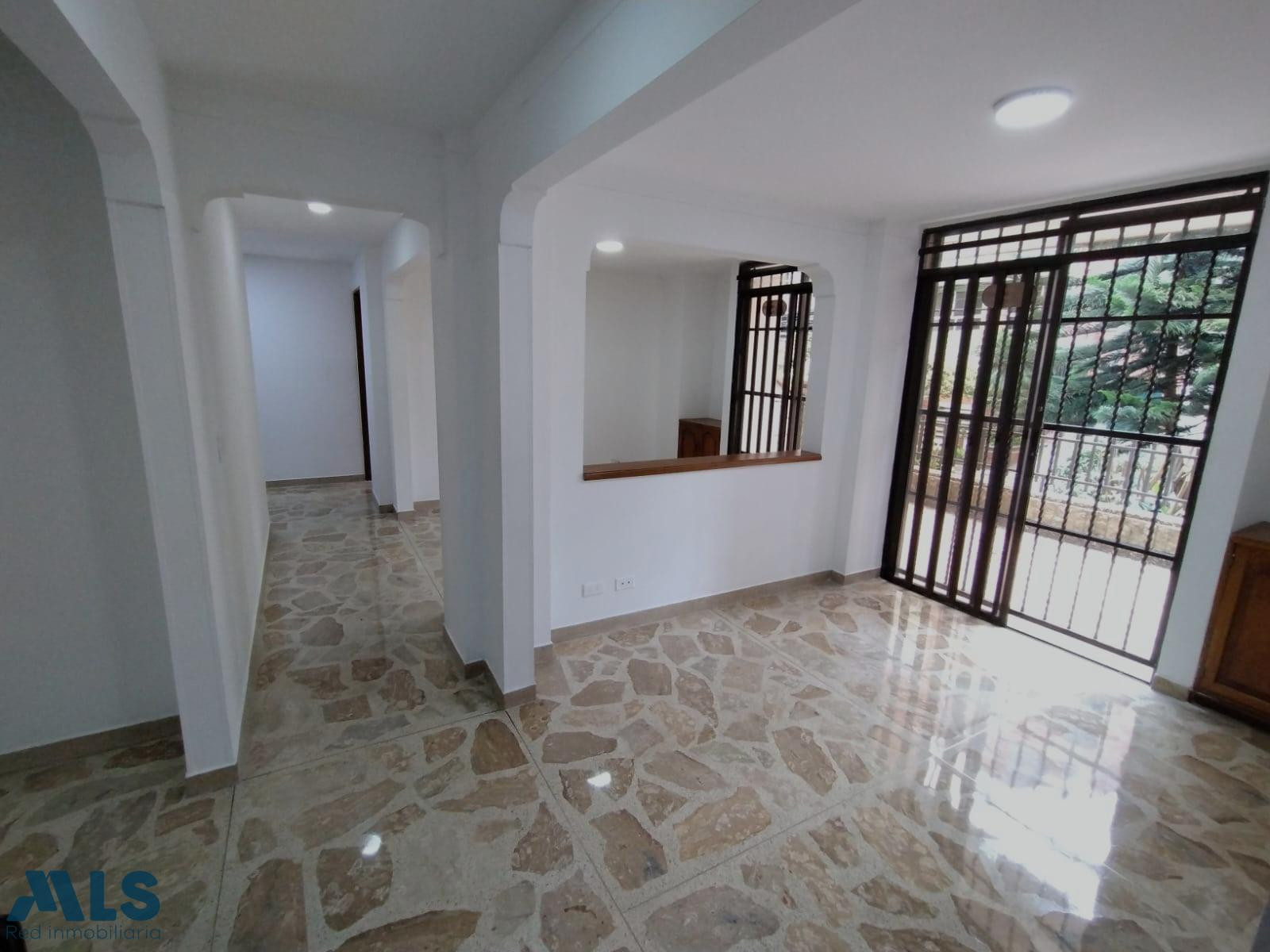 Apartamento tradicional en el mejor sector de Laureles medellin - laureles