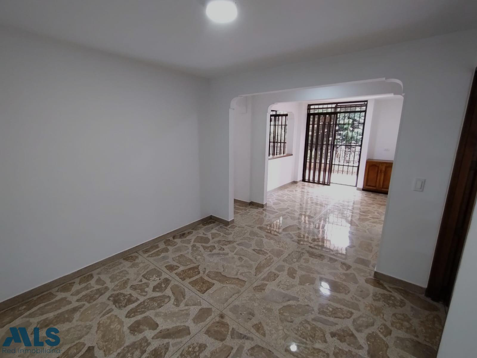 Apartamento tradicional en el mejor sector de Laureles medellin - laureles