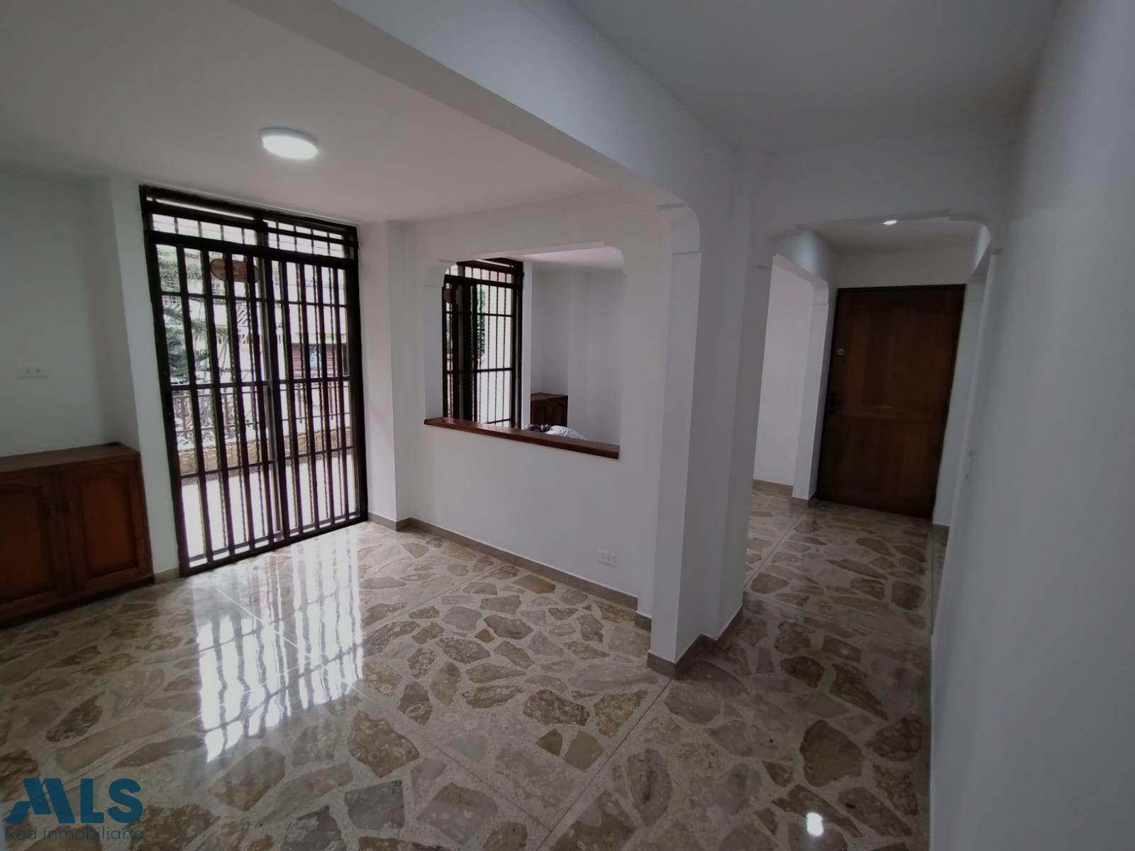 Apartamento tradicional en el mejor sector de Laureles medellin - laureles