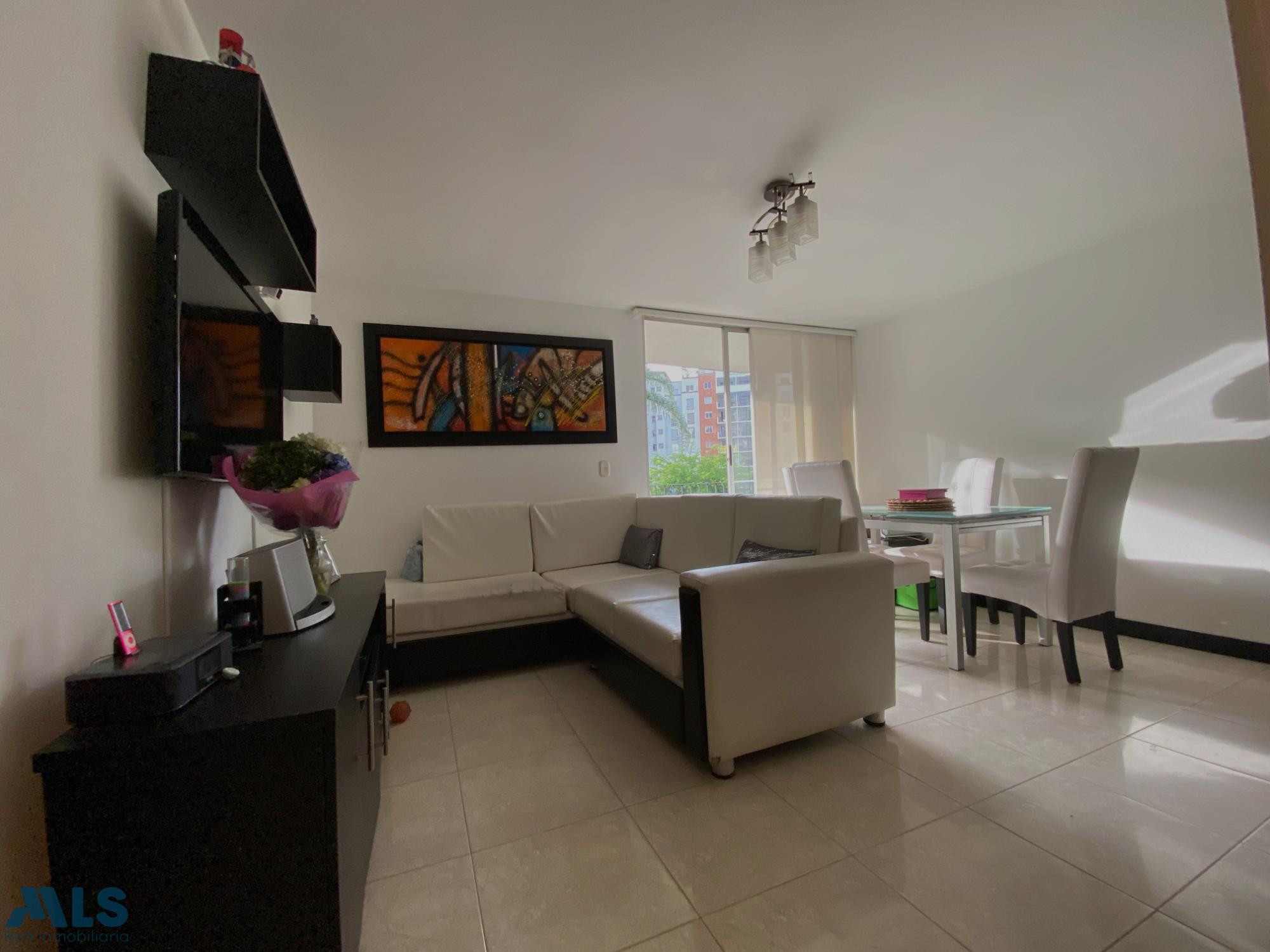 VENDO APARTAMENTO EN LAS PALMAS A POCOS MINUTOS DEL CENTRO COMERCIAL SAN DIEGO medellin - las palmas