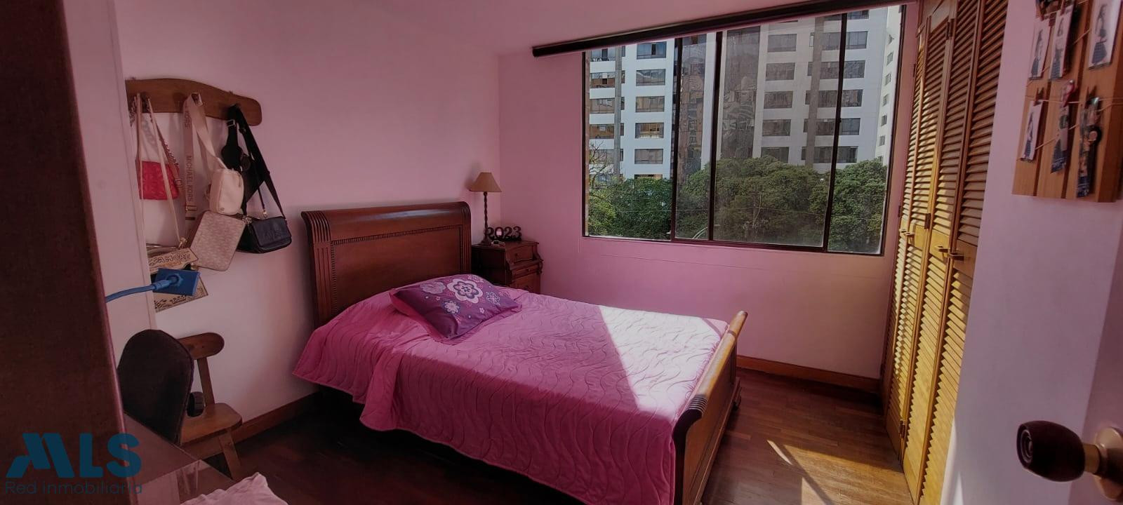 Apartamento en Milla de Oro, El Poblado. medellin - milla de oro