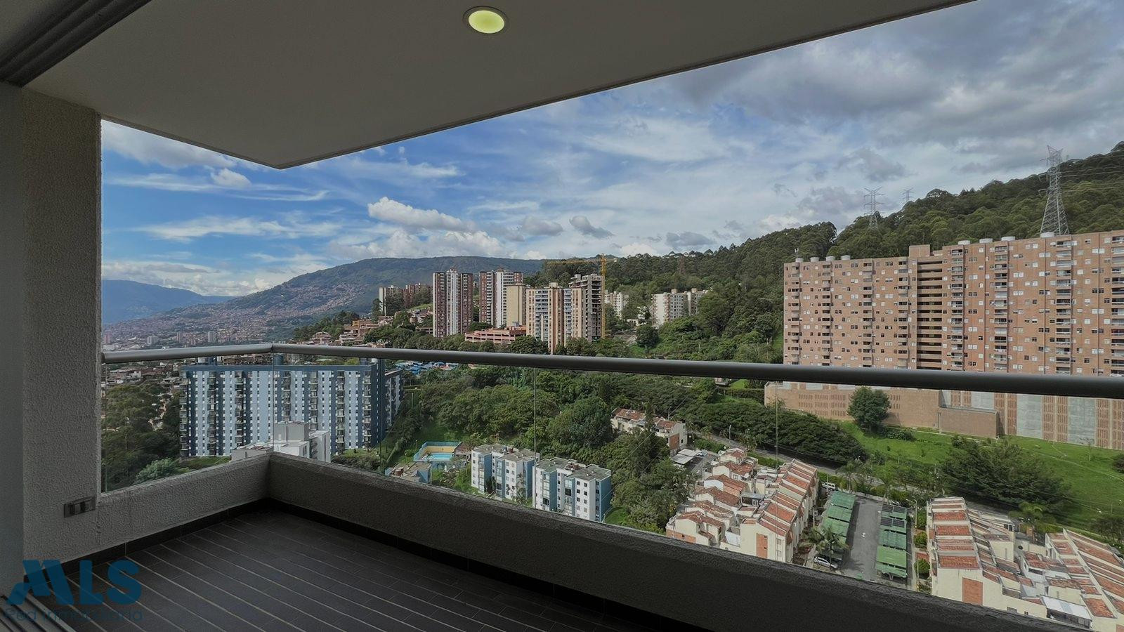 VISTA ESPECTACULAR APARTAMENTO EN VENTA LOMA DEL INDIO medellin - loma del indio