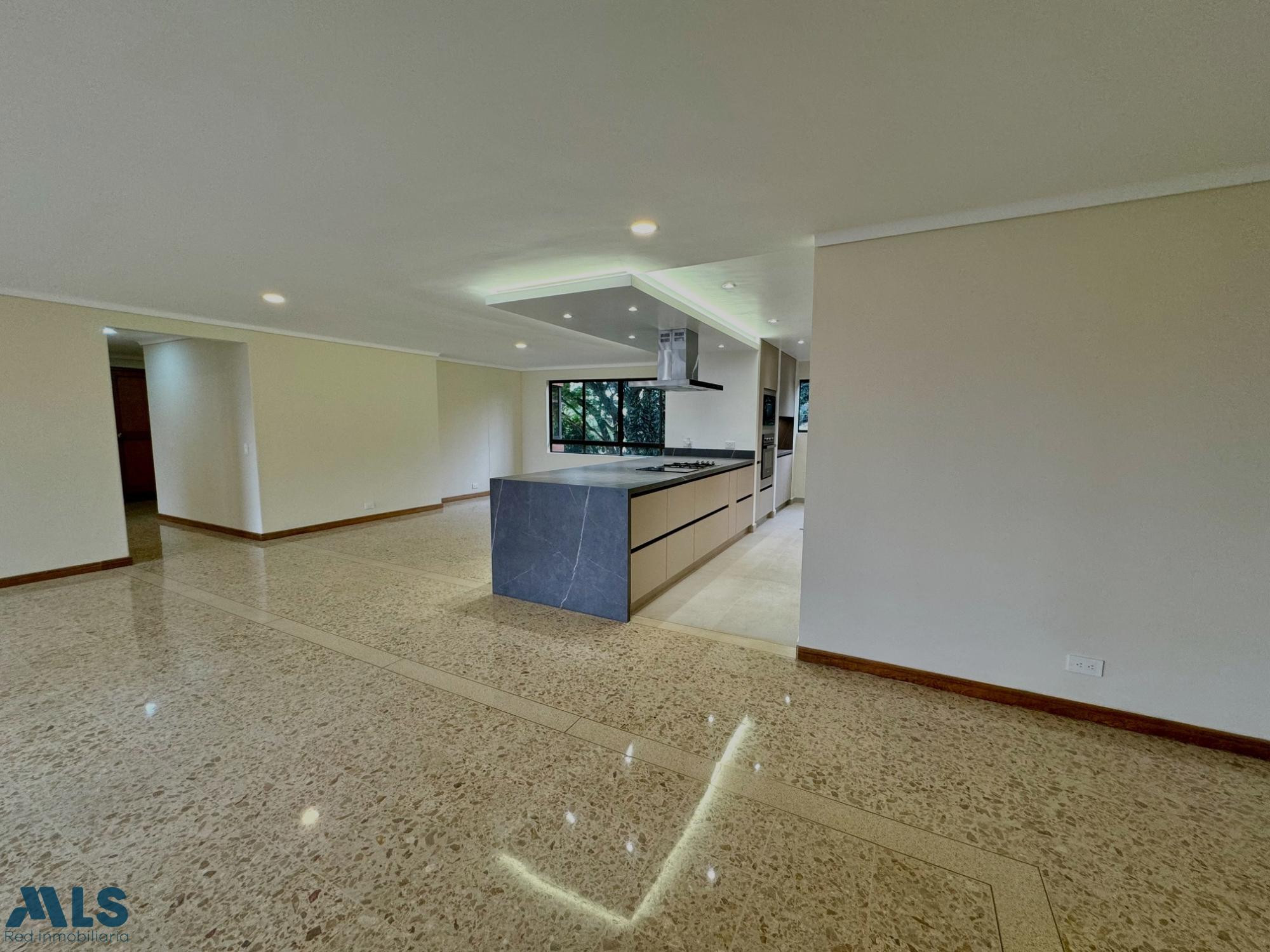 Apartamento remodelado en Castropol medellin - castropol