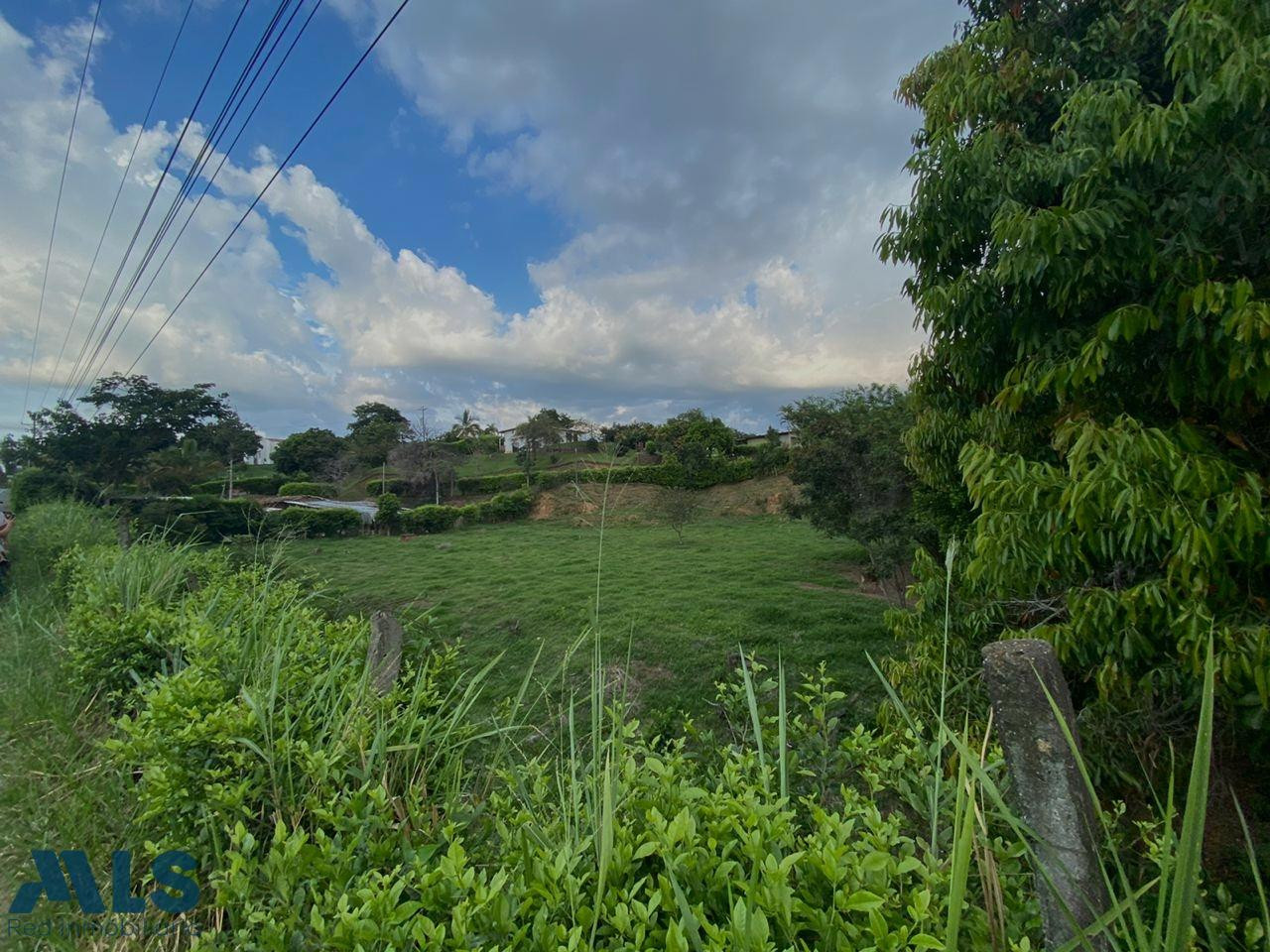 Lote en venta en Cartago, después del peaje Cerritos. pereira - cerritos