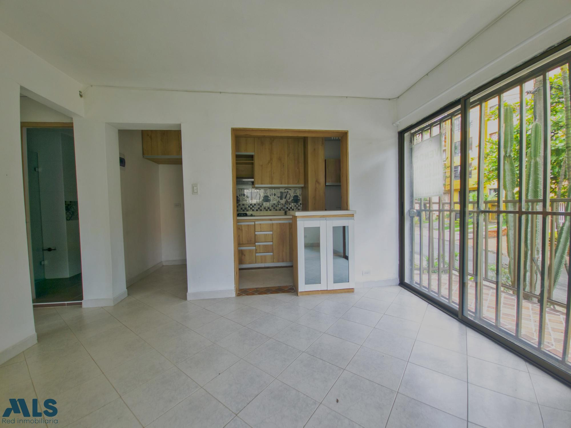 Casa Primer piso en la castellana con excelentes acabados, Medellín medellin - la castellana