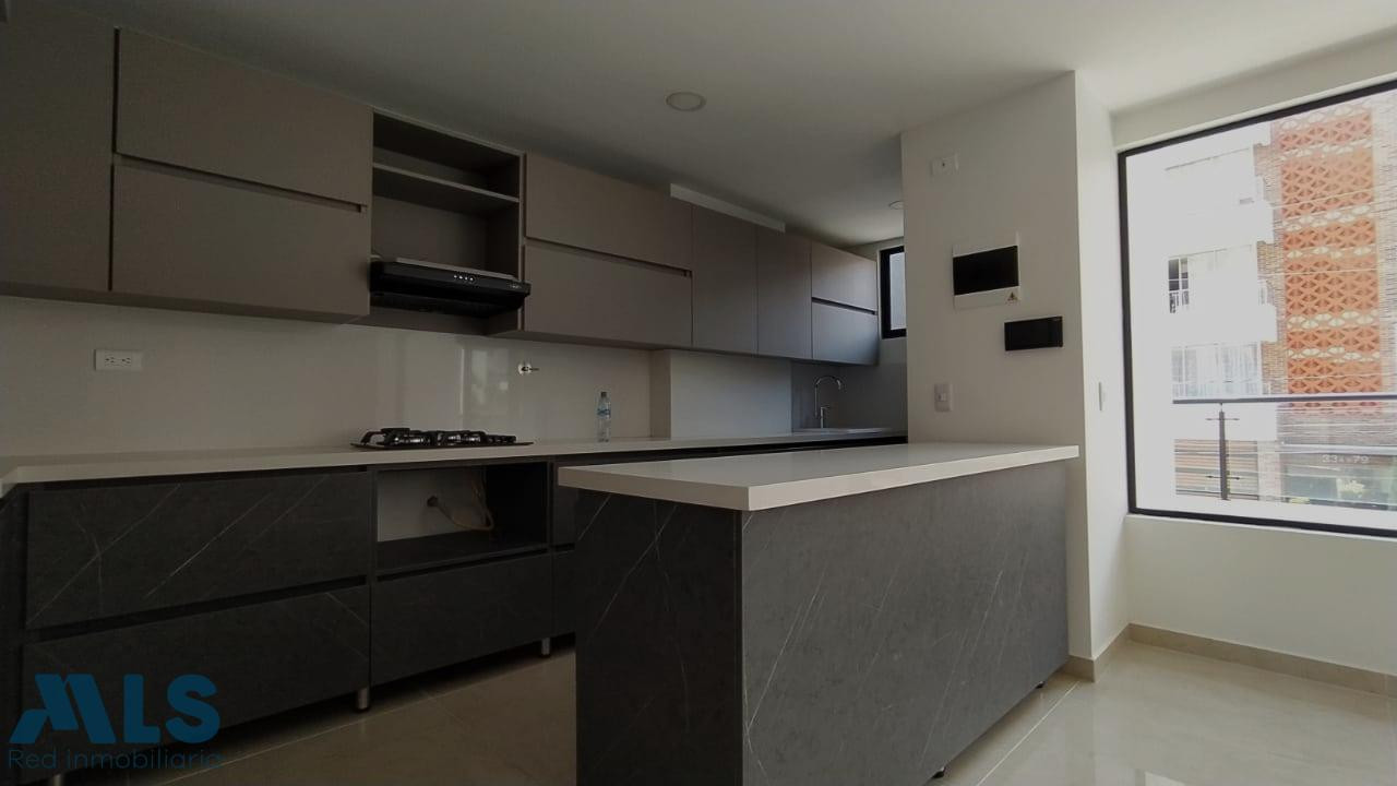 HERMOSO APARTAMENTO EN LAURELES medellin - la castellana