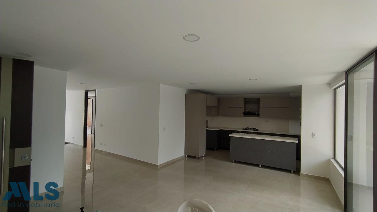 HERMOSO APARTAMENTO EN LAURELES medellin - la castellana