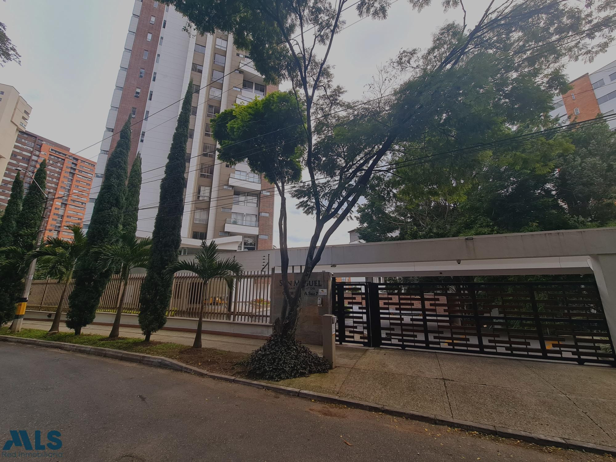 EXCLUSIVO APARTAMENTO EN EL POBLADO, SECTOR LOS GONZALEZ medellin - loma los gonzalez