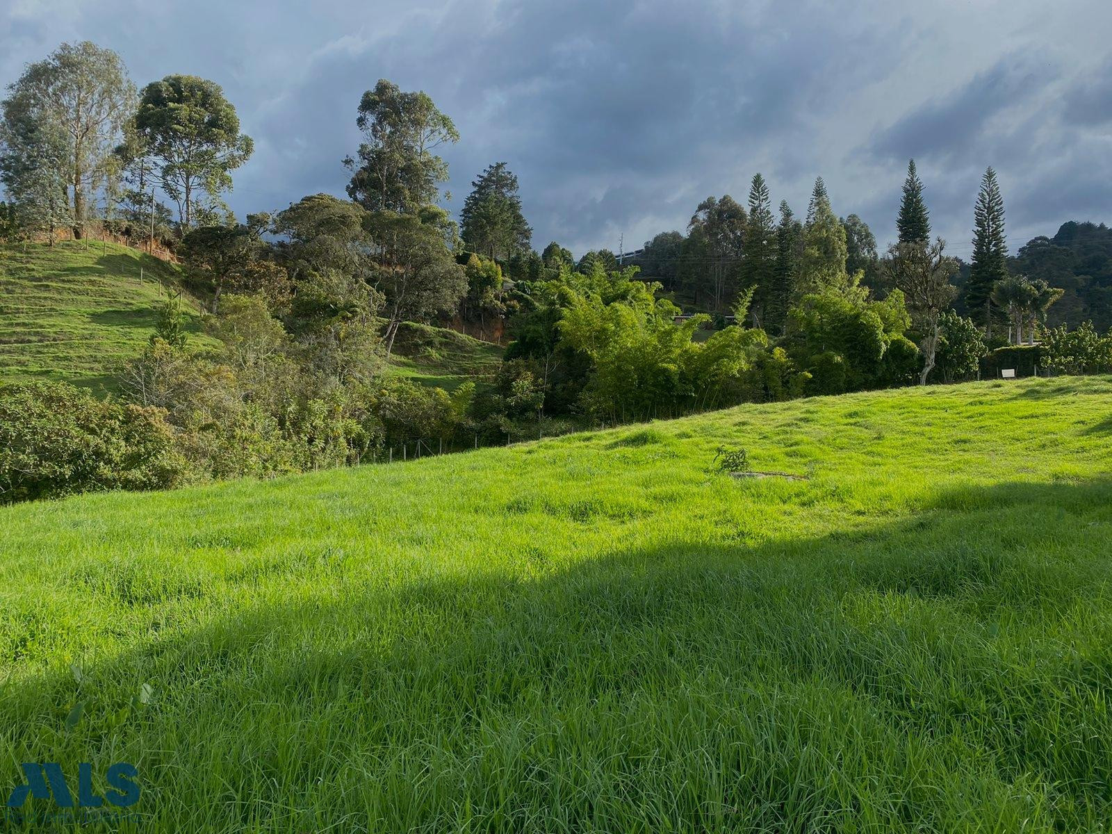 Hermoso lote con vista rionegro - aeropuerto