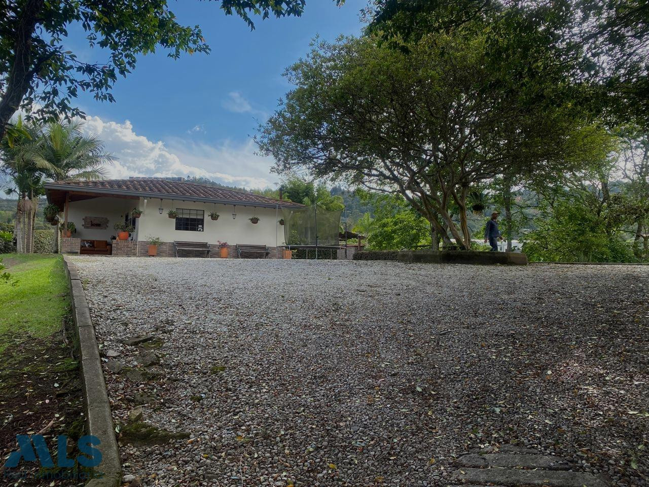 Casa finca con cancha de futbol rionegro - aeropuerto