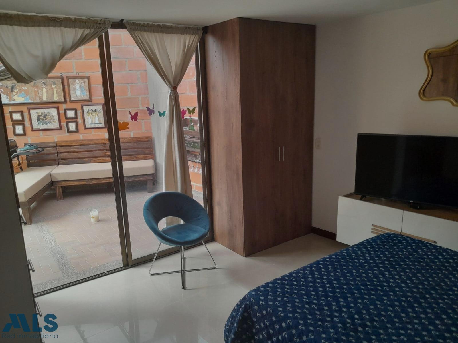 Apartamento con excelente ubicación en Laureles . medellin - laureles