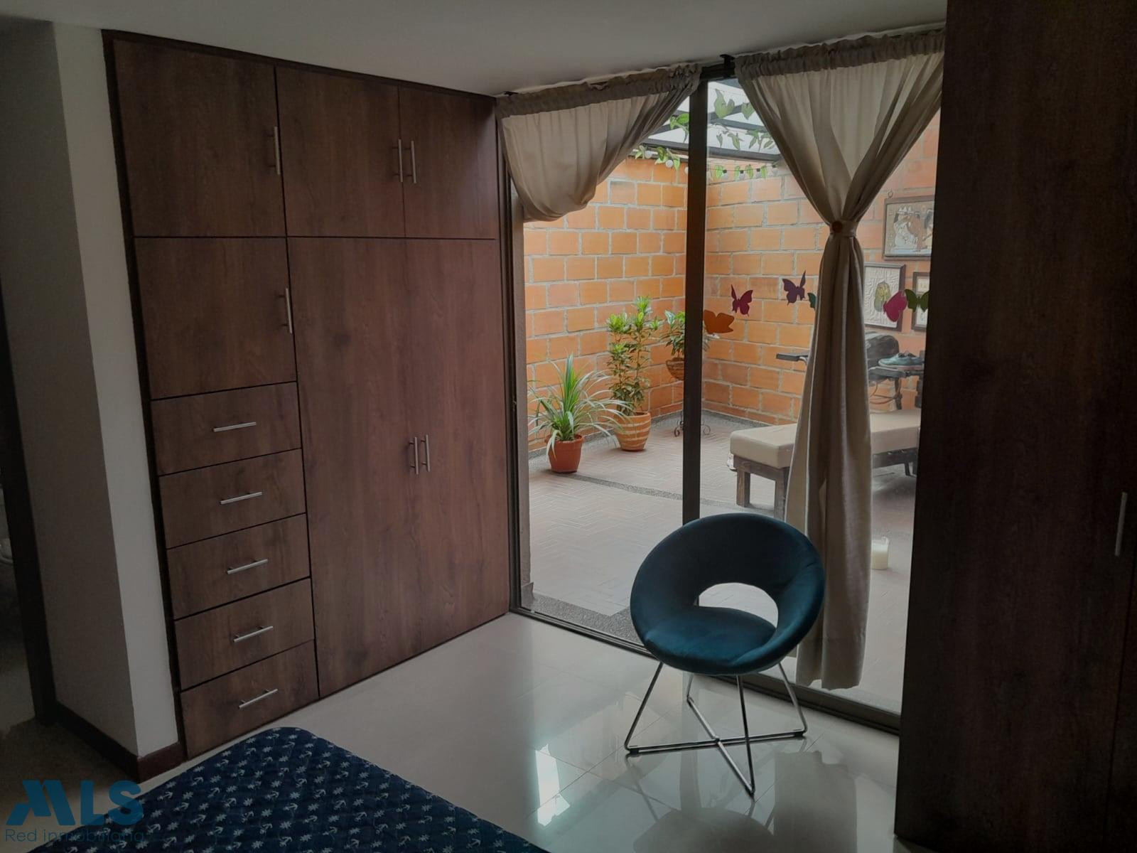 Apartamento con excelente ubicación en Laureles . medellin - laureles