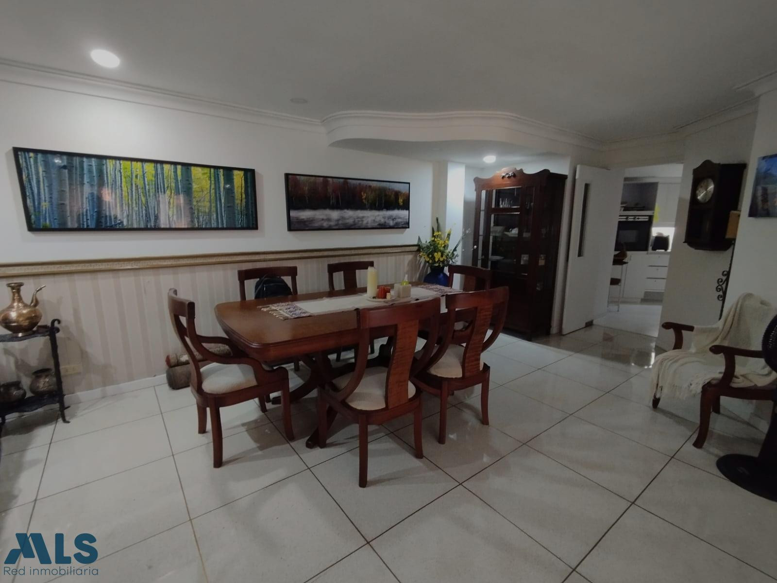 A la venta amplio apartamento en Laureles medellin - laureles