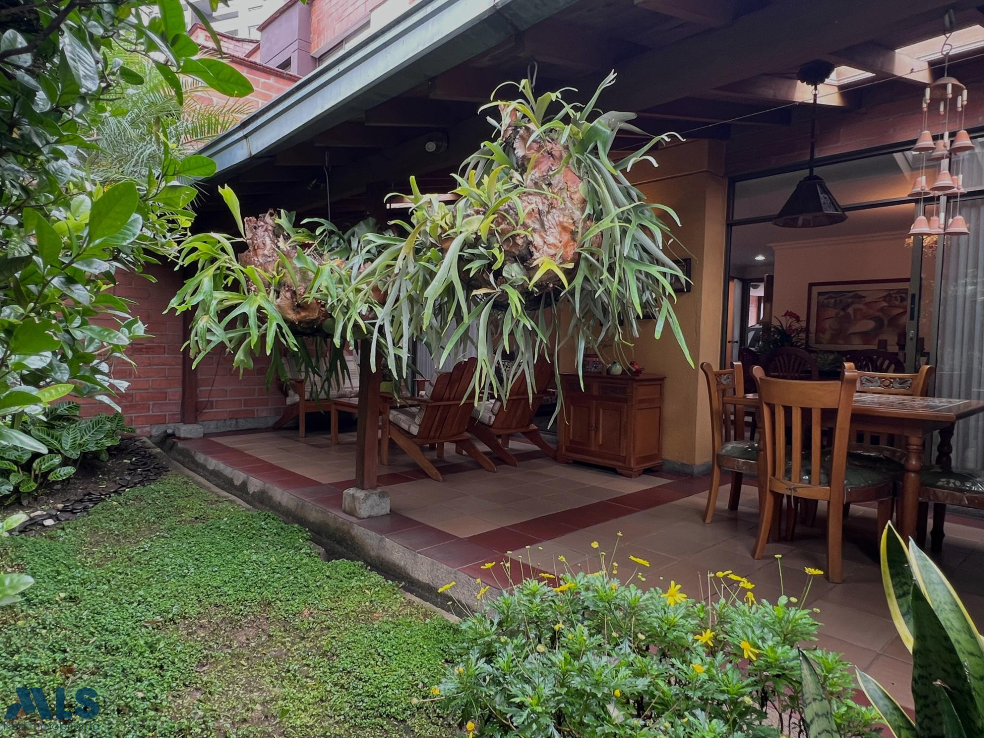 CASA EN UBICACIÓN CENTRAL envigado - el chocho