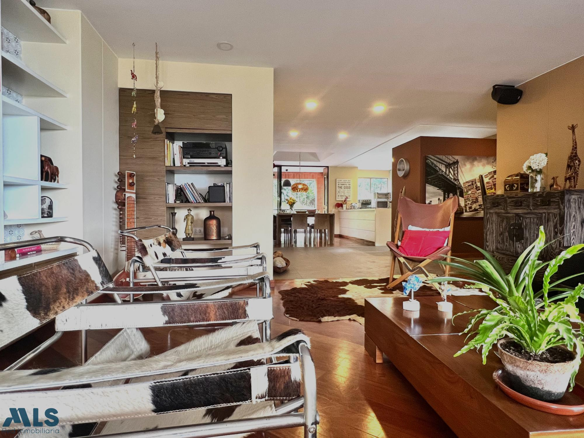 Hermoso apartamento con excelente ubicación medellin - el tesoro