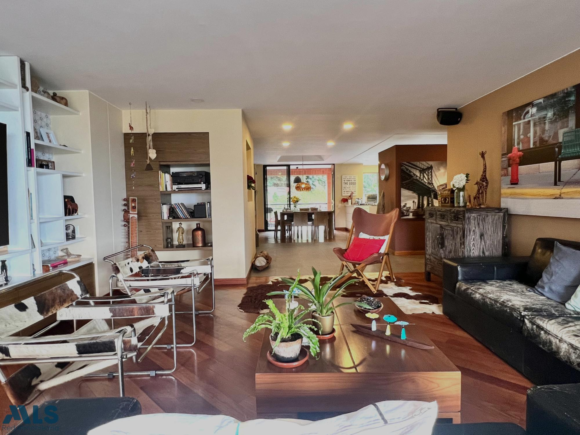 Hermoso apartamento con excelente ubicación medellin - el tesoro