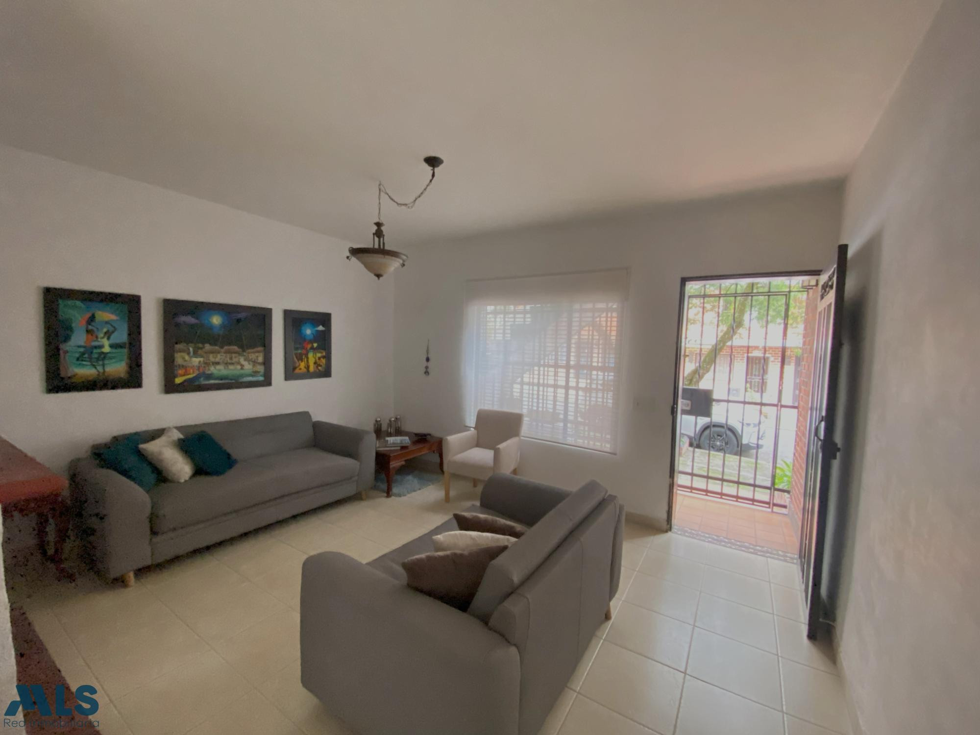 Casa independiente para la venta en Belén Miravalle medellin - miravalle