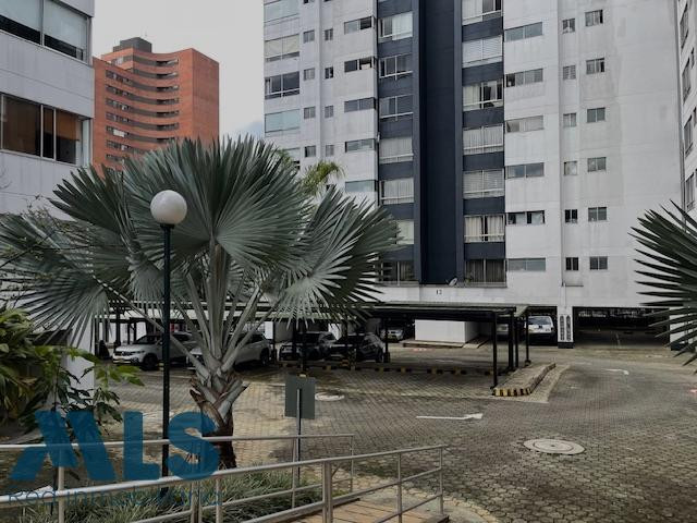 Excelente apartamento con excelente ubicación y espacios medellin - los balsos no 1